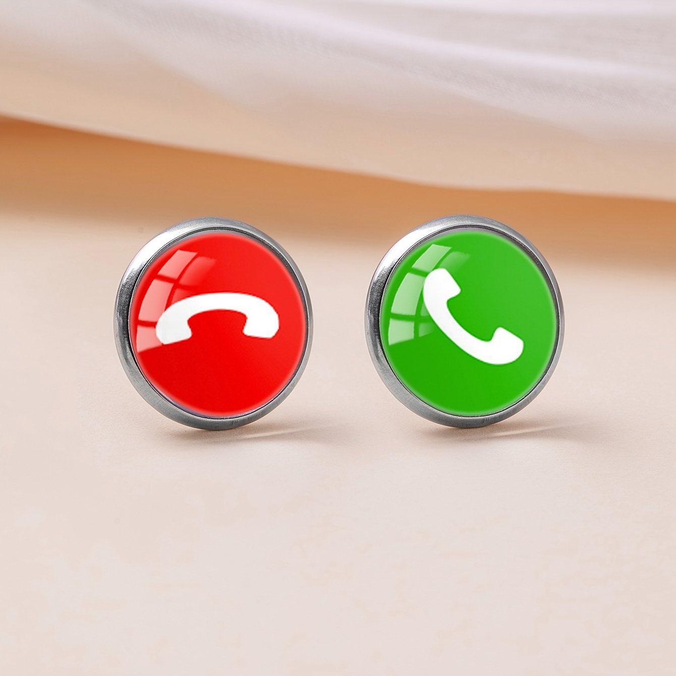 Red and Green Answer/Hang-Up Button Round Ear Studs